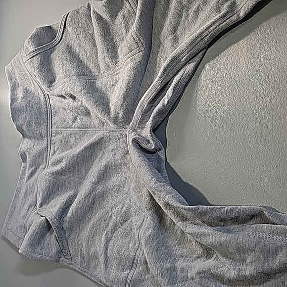 Nike drifit small gray athletic cropped sweat pants - Picture 5 of 7